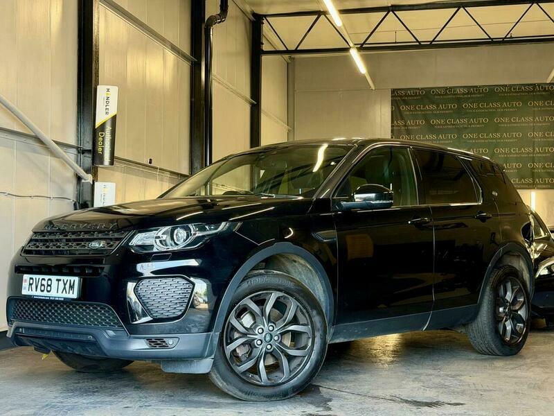 Land Rover Discovery Sport 2.0 Td4 Landmark RV68TXM Black #3