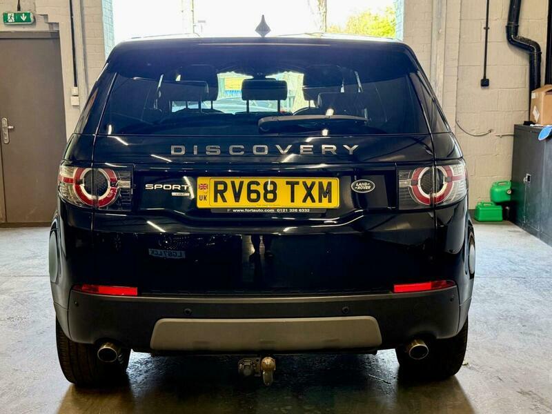 Land Rover Discovery Sport 2.0 Td4 Landmark RV68TXM Black #5