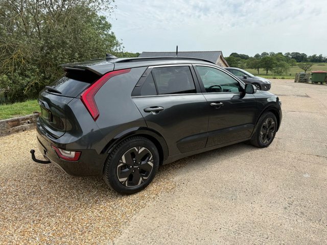 Kia e-Niro 64.8Kwh 3 Suv 201 Bhp AY72WVJ Grey #6