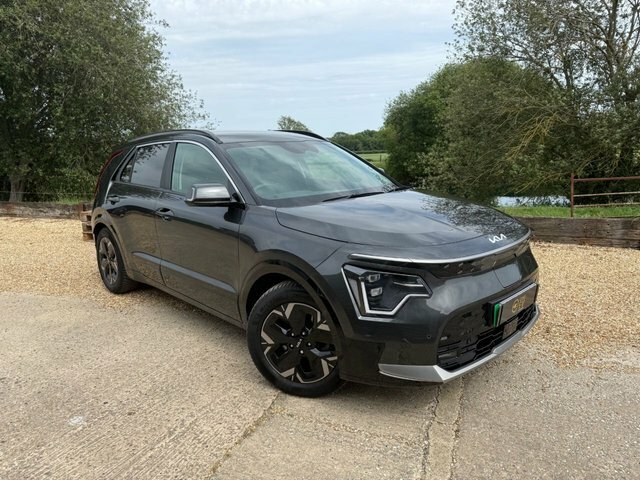 Kia e-Niro 64.8Kwh 3 Suv 201 Bhp AY72WVJ Grey #2