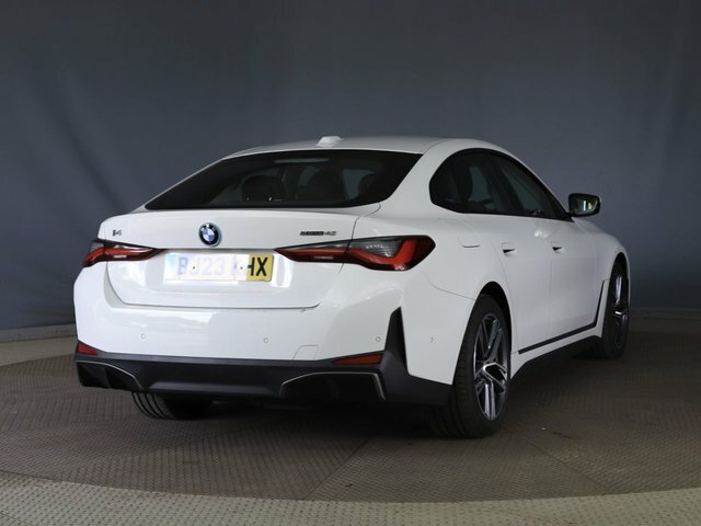 BMW i4 40 83.9Kwh Sport Gran Coupe Edri White #4
