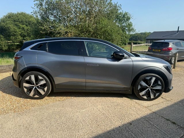 Renault Megane E-Tech 60Kwh Techno Hatchback Optimum Black #6