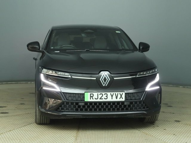 Renault Megane E-Tech Iconic Black #2