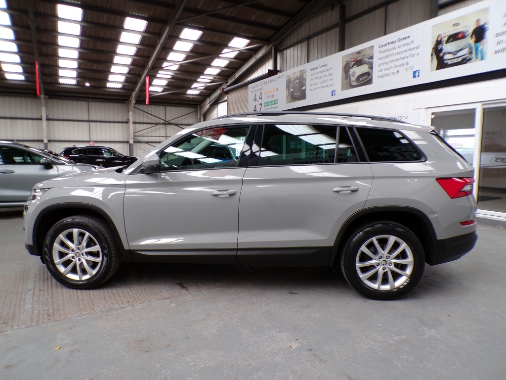 Skoda Kodiaq 1.5 Se Tsi Dsg HN70DWE Grey #4
