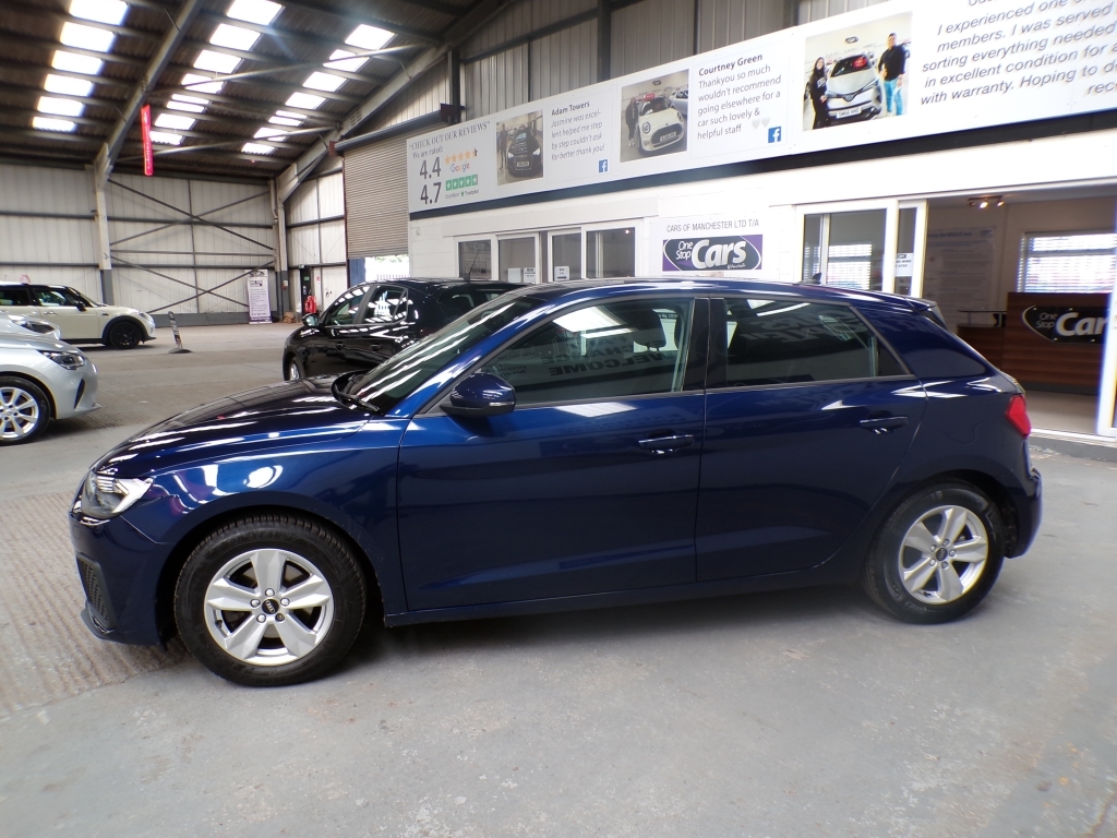 Audi A1 1.0 Sportback Tfsi Technik YR73FEK Blue #4