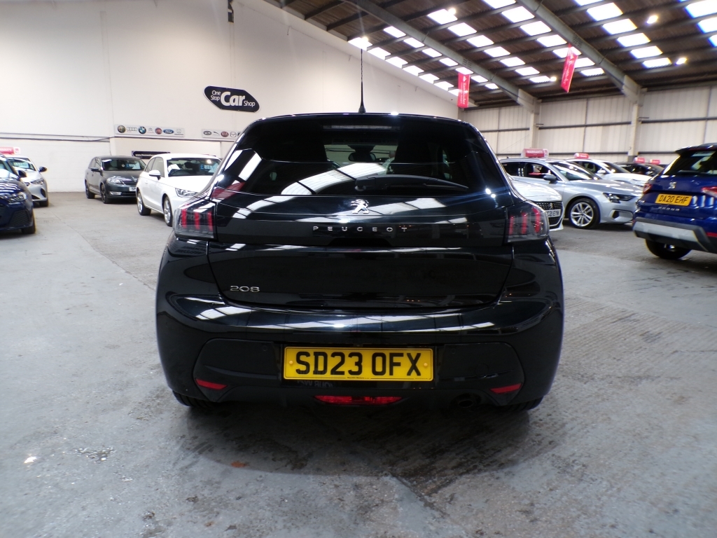 Peugeot 208 1.2 Puretech Allure Premium Plus S S SD23OFX Black #5