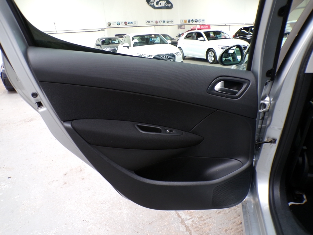 Peugeot 308 Hdi Active Navigation Version Grey #24