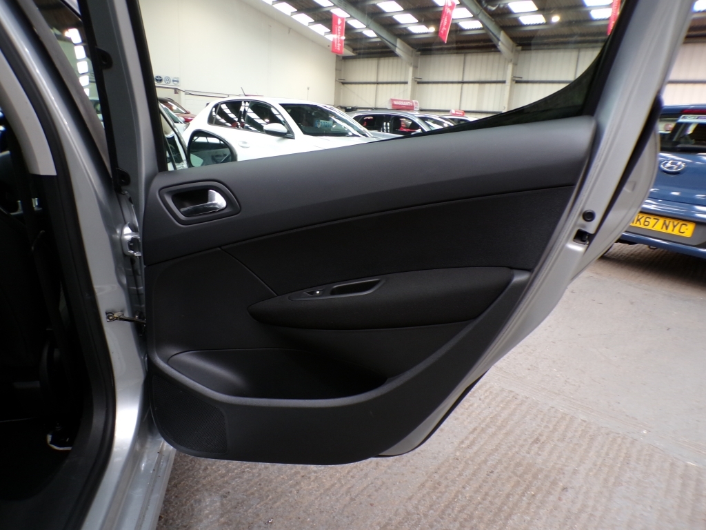 Peugeot 308 Hdi Active Navigation Version Grey #27