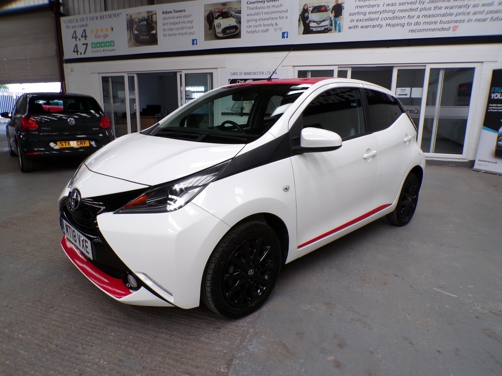 Toyota Aygo 1.0 Vvt-i X-press White #3