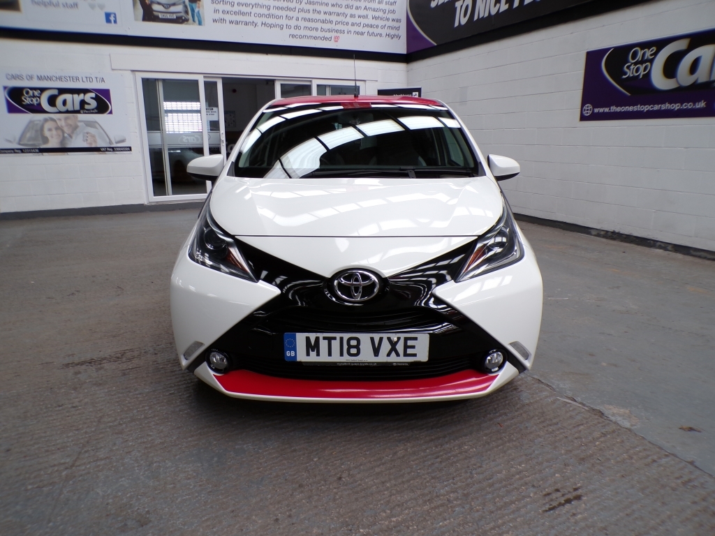 Toyota Aygo 1.0 Vvt-i X-press White #2