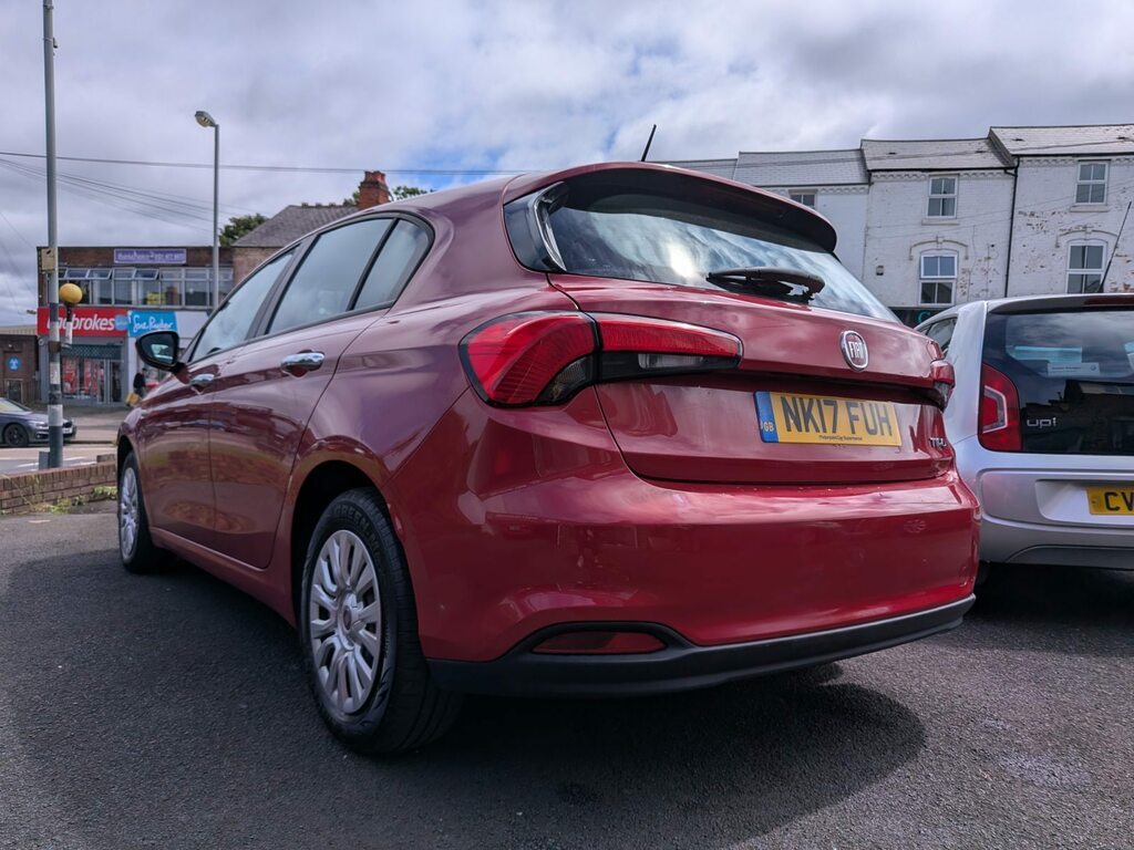 Fiat Tipo 1.4 Mpi Easy Euro 6 Red #3