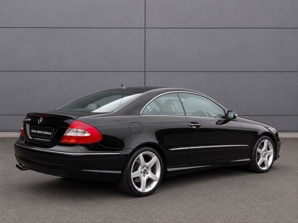 Mercedes-Benz CLK Coupe 3.5 Clk350 Sport 2007 Black #3