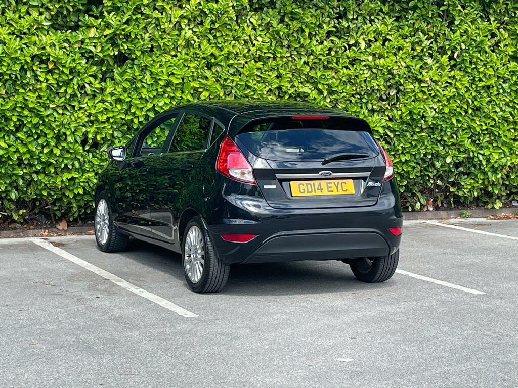 Ford Fiesta Titanium Black #4