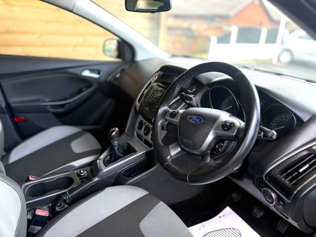 Ford Focus Zetec #8