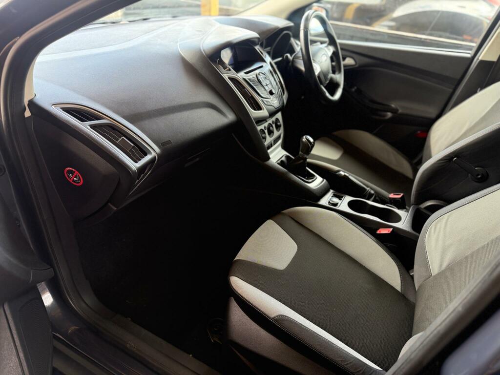 Ford Focus Zetec #12