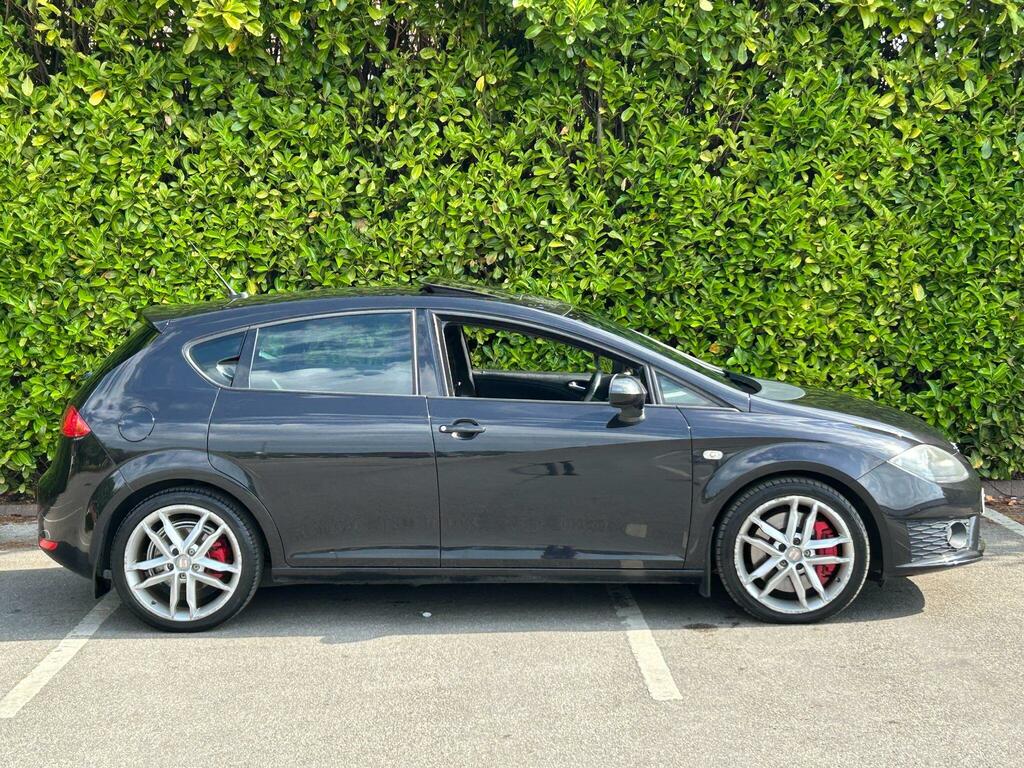 Seat Leon Cupra Black #6