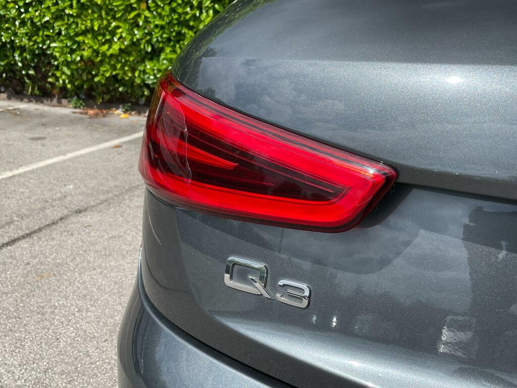 Audi Q3 2.0Tdi S Line Quattro S-tronic Silver #37