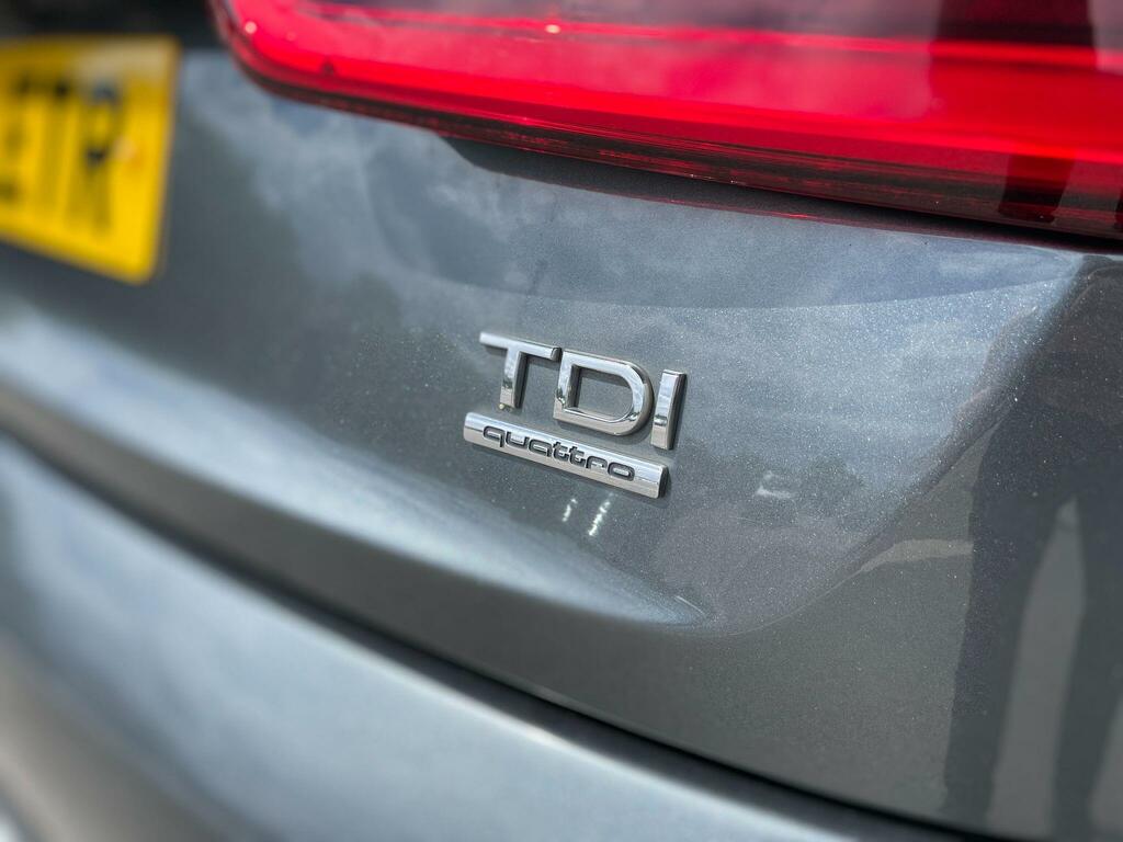 Audi Q3 2.0Tdi S Line Quattro S-tronic Silver #43