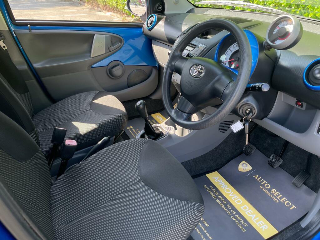 Toyota Aygo Hatchback Blue #16