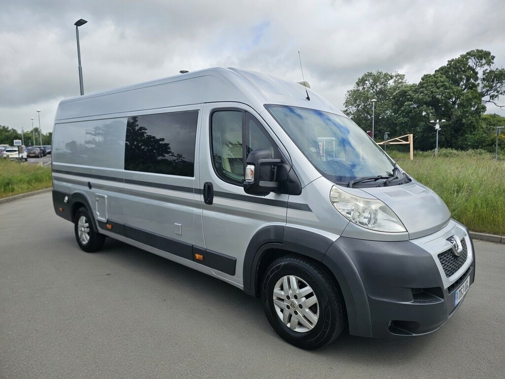 Peugeot Boxer  White #21
