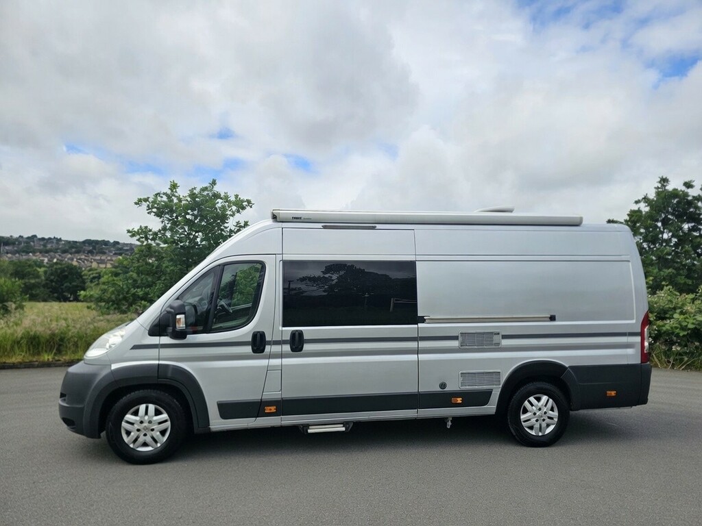 Peugeot Boxer  White #19