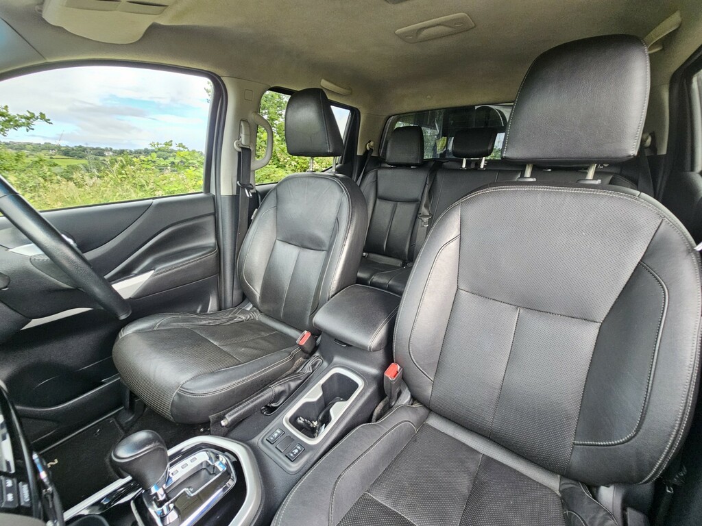 Nissan Navara 2.3 Dci Tekna Grey #2