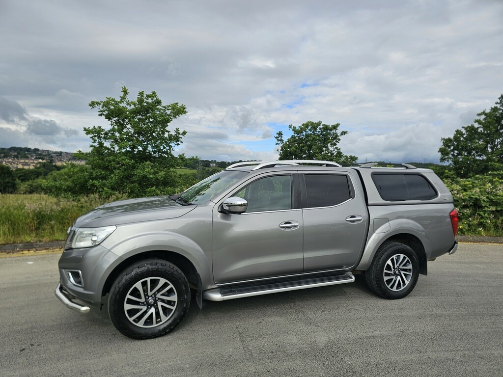 Nissan Navara 2.3 Dci Tekna Grey