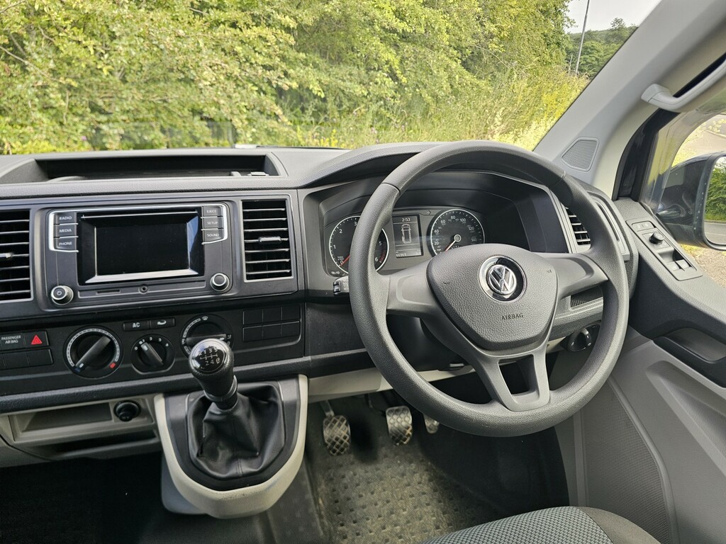 Volkswagen Campervan Campervan 2.0 Tdi T32 Bluemotion Tech Highline Ck Black #19