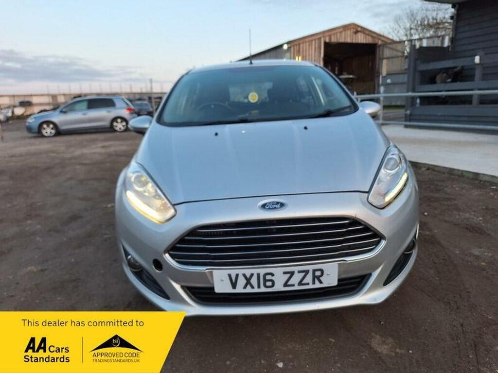 Ford Fiesta Hatchback 1.0 Zetec Euro 5 Ss 201616 VX16ZZR Silver #2