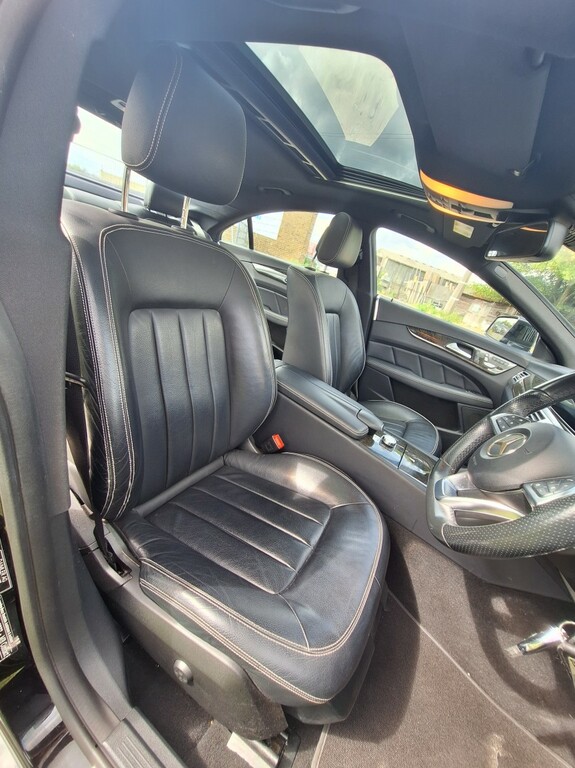 Mercedes-Benz CLS Cls220 Bluetec Amg Line Red #24