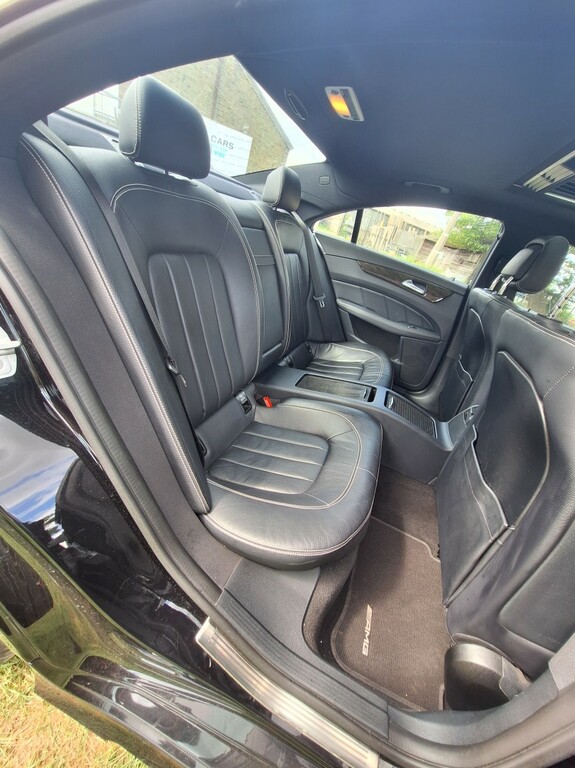Mercedes-Benz CLS Cls220 Bluetec Amg Line Red #25