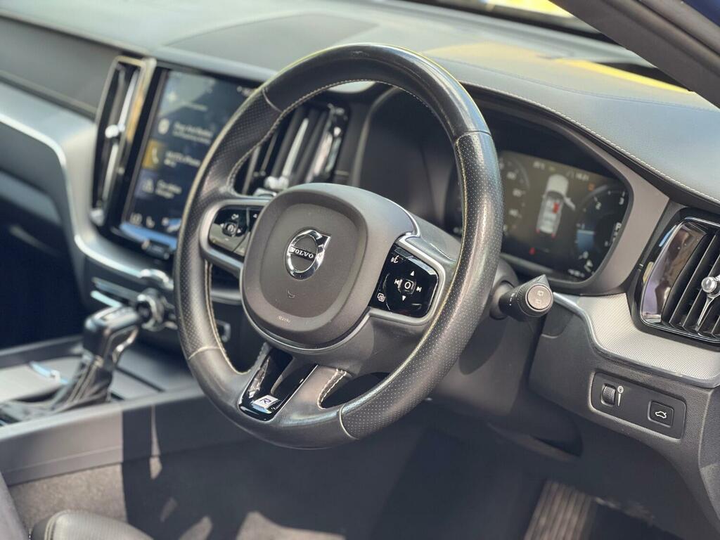 Volvo XC60 Suv 2.0 R-design Pro D5 Powerpulse Awd 2018 GL18YGP Blue #5