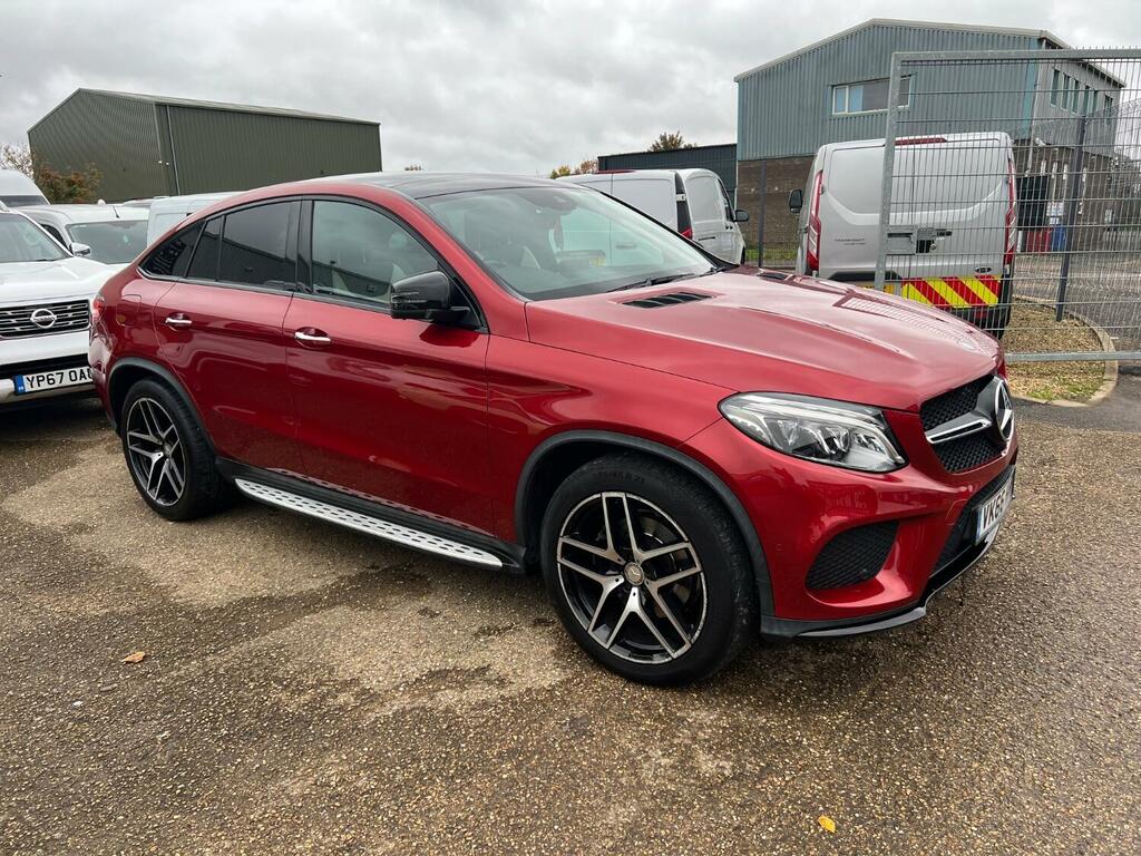 Mercedes-Benz GLE Class Suv 3.0 Gle350d V6 Amg Line 2016 Red #3