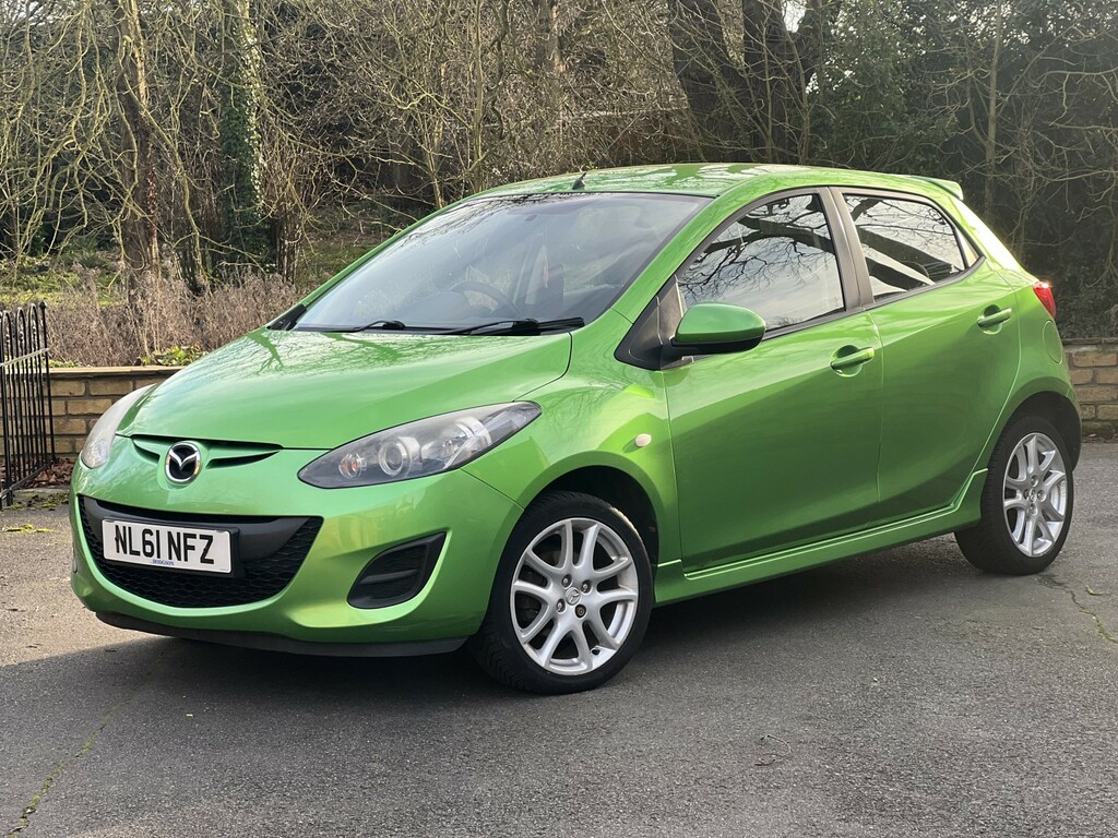 Mazda 2 Hatchback 1.3 Tamura 2011 Green