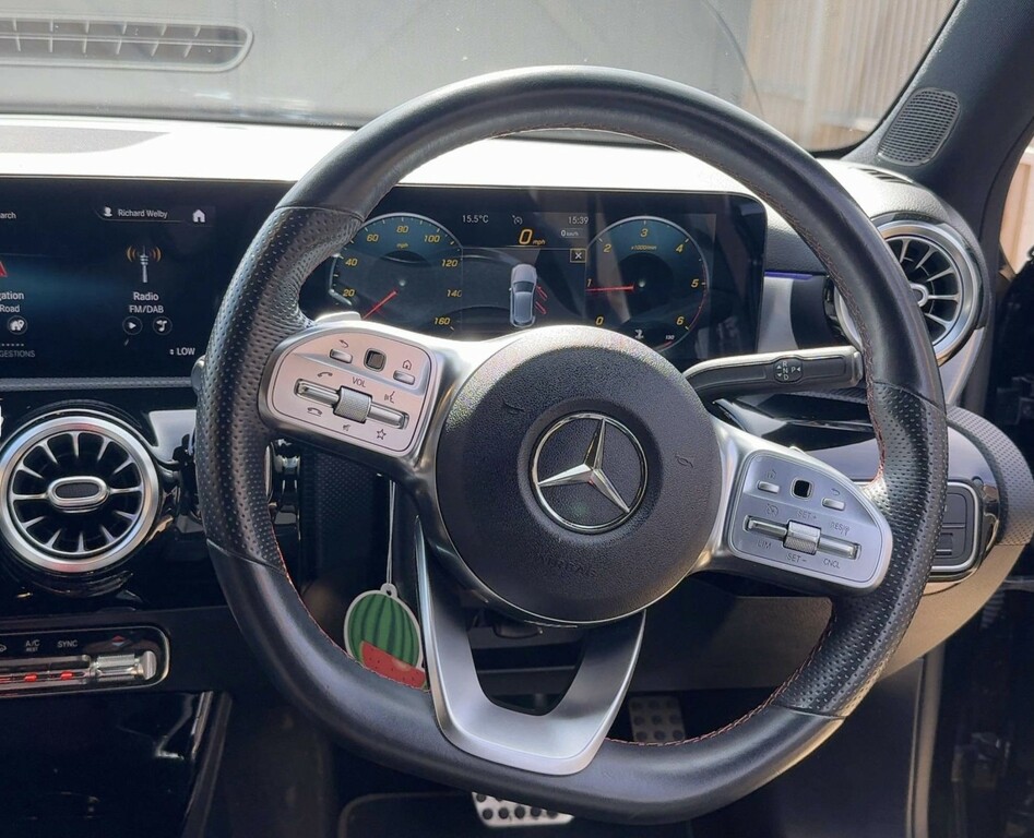 Mercedes-Benz A Class 1.5 A180d Amg Line Black #2