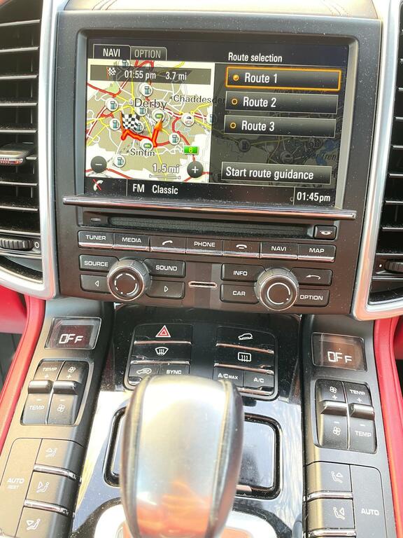 Porsche Cayenne 3.0 D V6 Tiptronic S 262 Bhp White #23