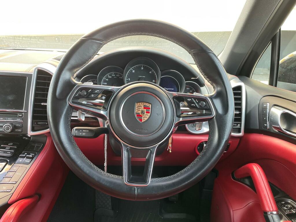 Porsche Cayenne 3.0 D V6 Tiptronic S 262 Bhp White #8