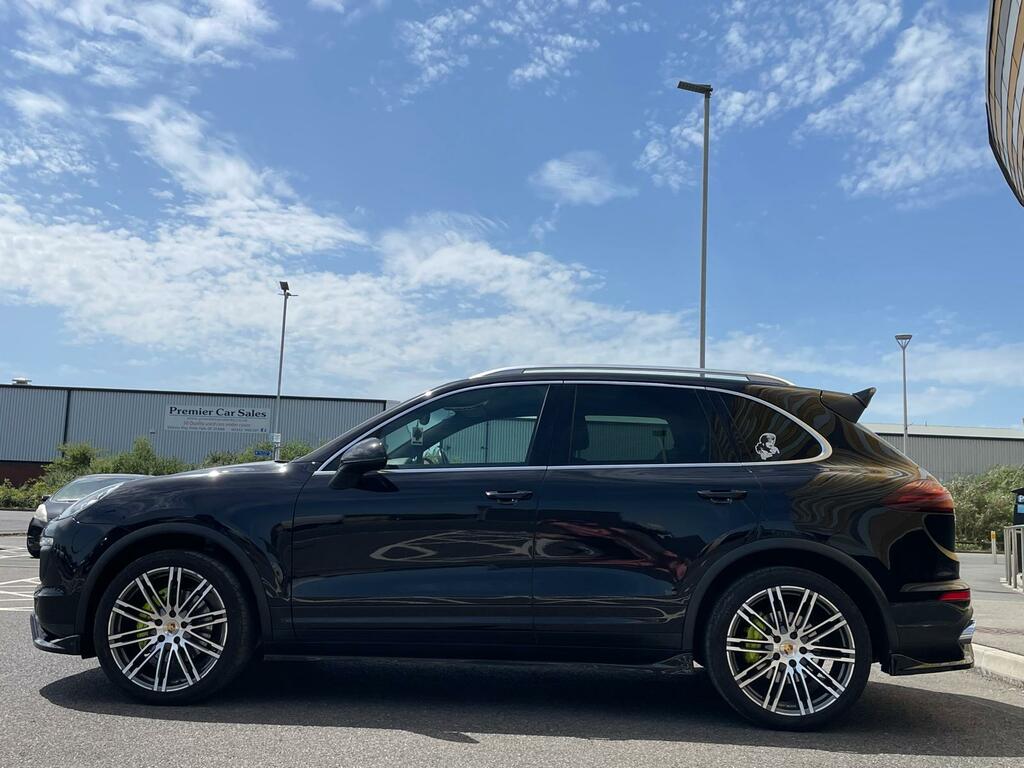 Porsche Cayenne 3.0 D V6 Tiptronic S 262 Bhp White #21