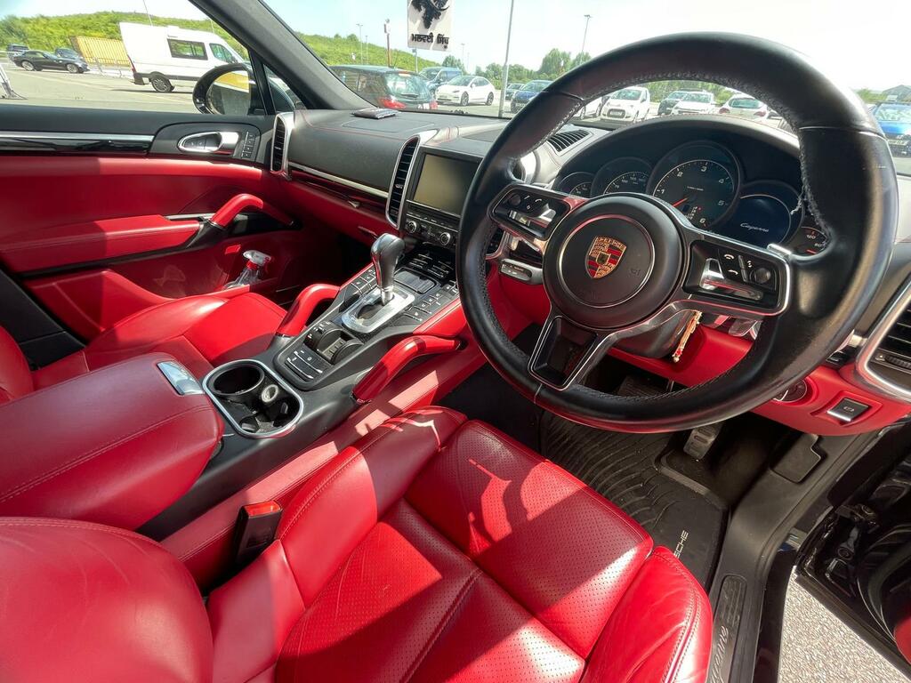 Porsche Cayenne 3.0 D V6 Tiptronic S 262 Bhp White #16