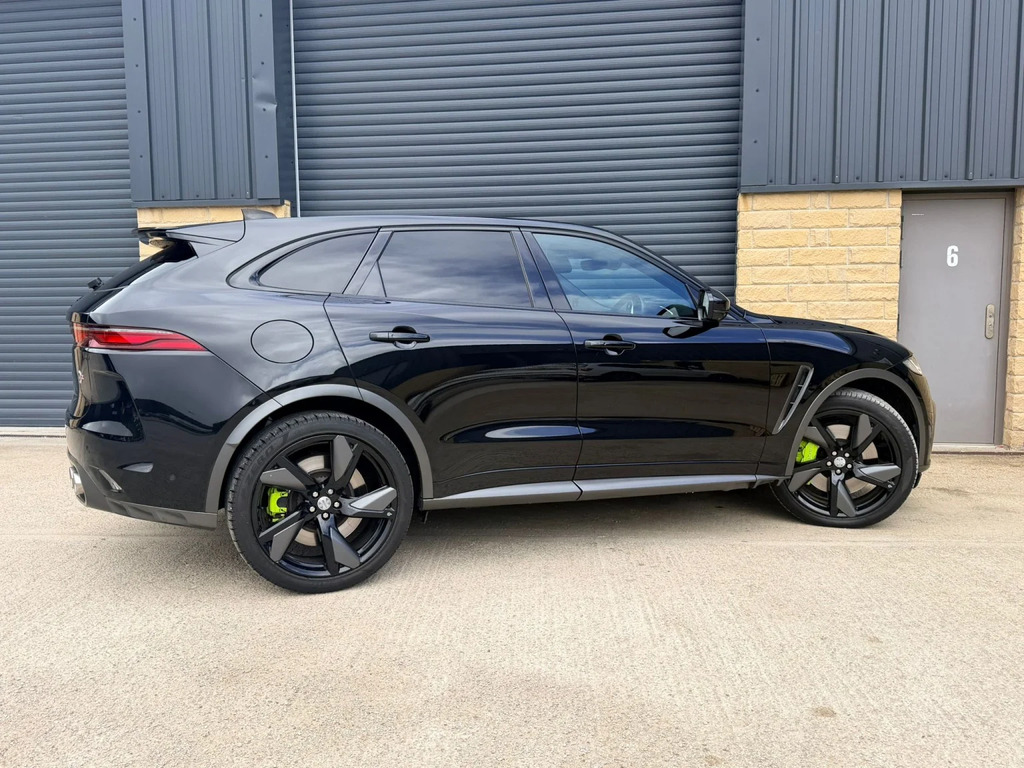 Jaguar F-Pace 5.0 P550 V8 Svr Black #4