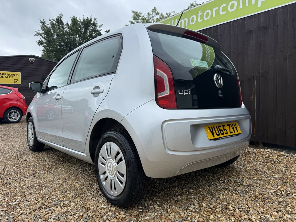 Volkswagen Up Hatchback 1.0 Move Up 2015 VU65ZVV Silver #4