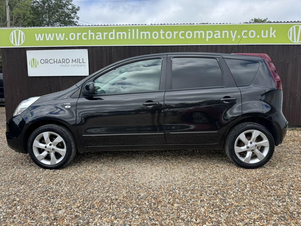 Nissan Note Hatchback 1.4 16V N-tec 2010 VK10XFB Black #3