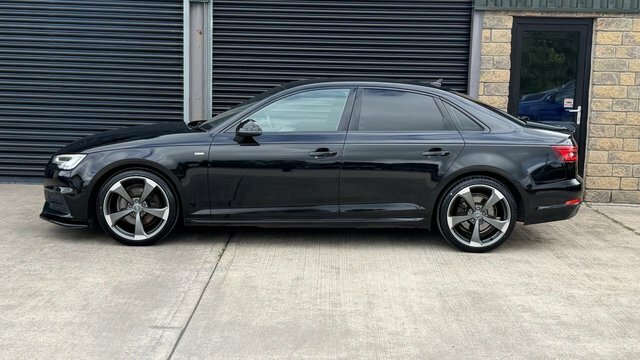 Audi A4 Tfsi S Line Saloon SV18KRE Black #2