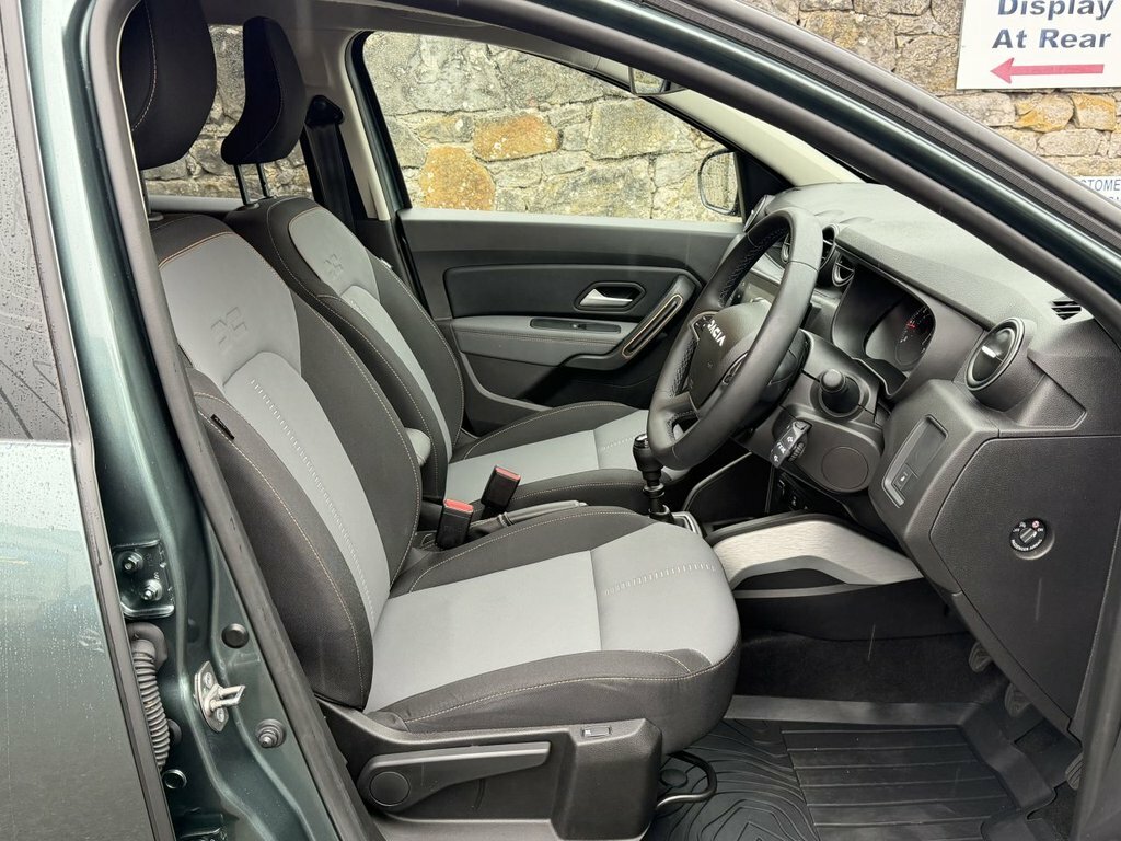 Dacia Duster 1.3L Extreme SM73XKC Green #5