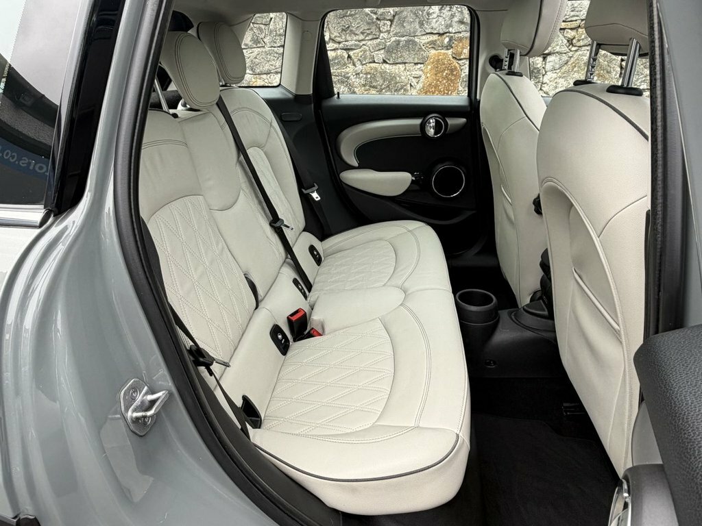Mini Hatch 1.5L Cooper Exclusive SL70AEZ Grey #6