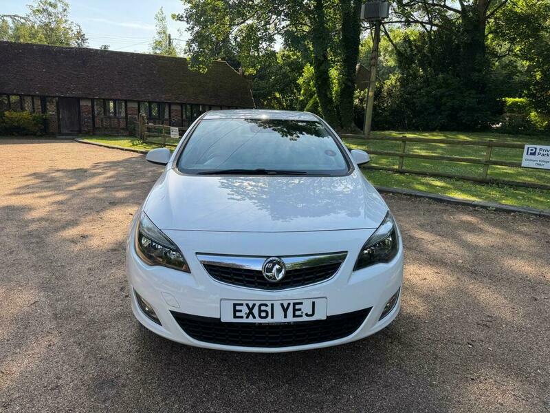 Vauxhall Astra 1.6 16V Sri Euro White #2