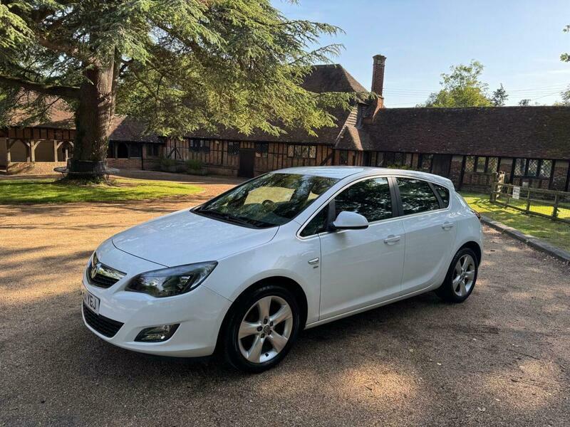 Vauxhall Astra 1.6 16V Sri Euro White #3