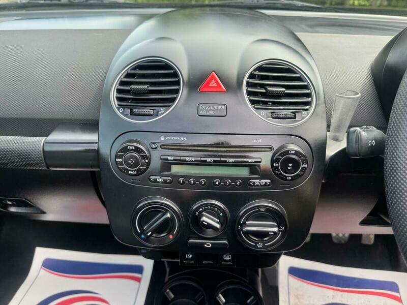 Volkswagen Beetle Luna 16V Beige #25
