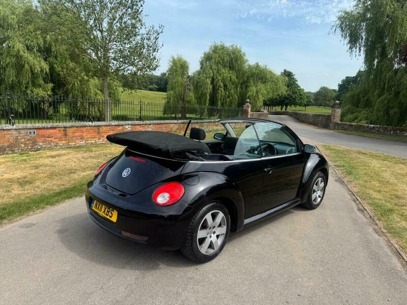 Volkswagen Beetle Luna 16V Beige #16