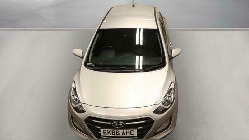 Hyundai I30 1.4 Blue Drive Se Silver #3